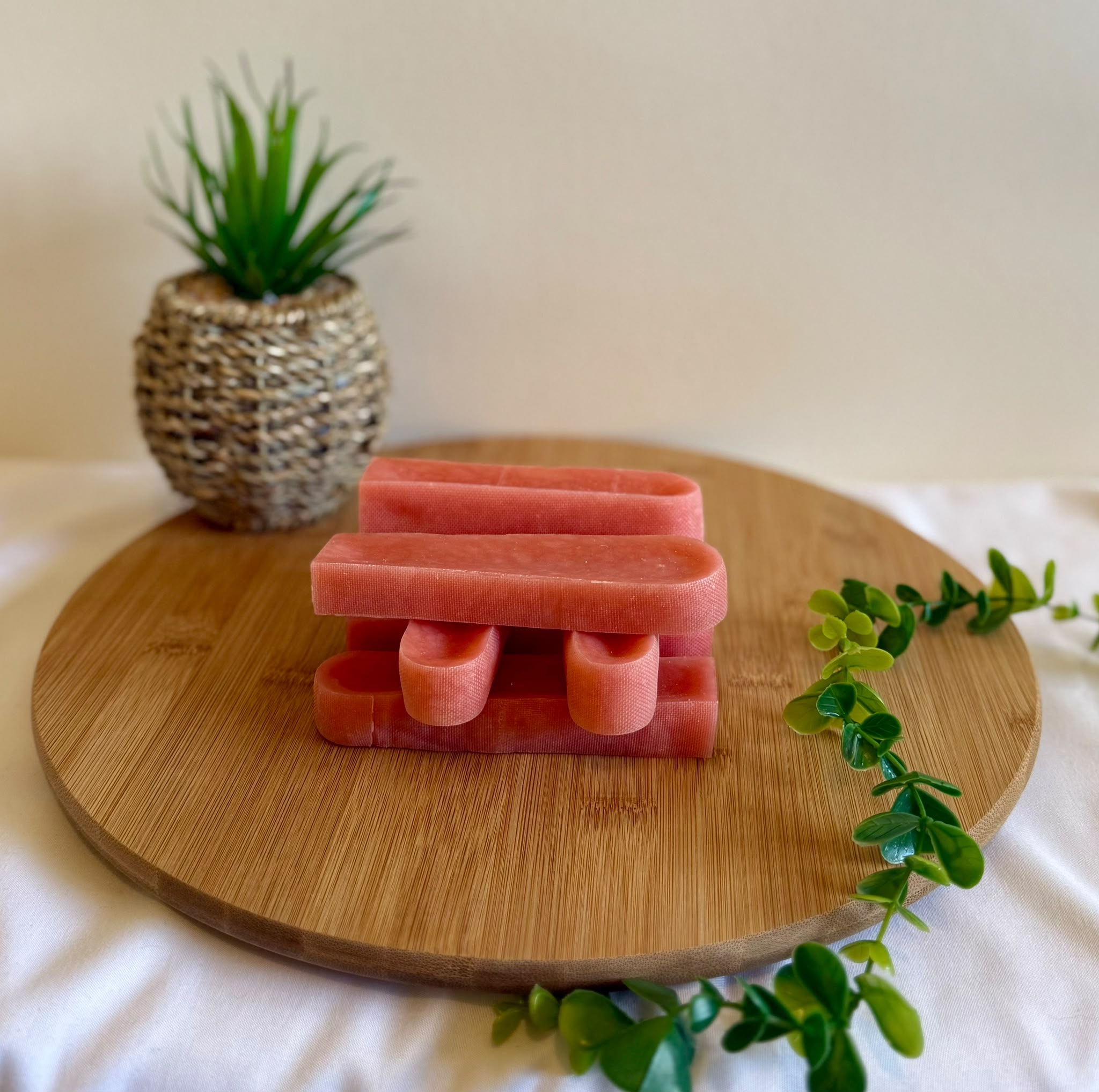 Strawberry Yak Chew Medium
